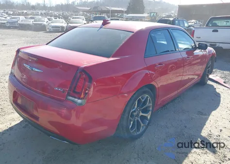 2015 Chrysler 300 300S z USA, uszkodzony, nr VIN 2C3CCABG9FH802835